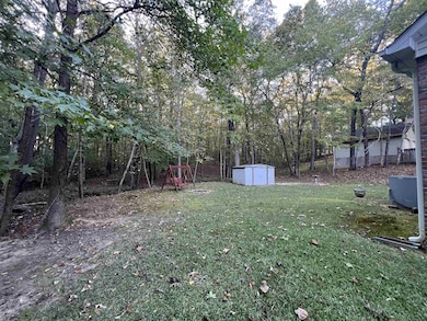 671 Jenny St, Selmer, TN 38375 - photo 3