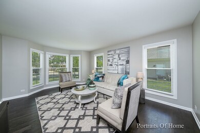 2001 Peach Tree Ln, Algonquin, IL 60102 - photo 2