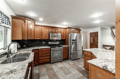 1211 Master St, North Tonawanda, NY 14120 - photo 6