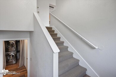 04-Main Entry_SLS_-2405