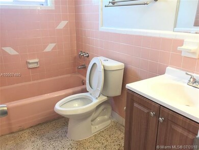 Right unit bathroom