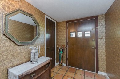 729 Ridgecrest Cir, Denton, TX 76205 - photo 6