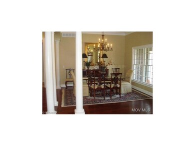 FORMAL DINING AREA
