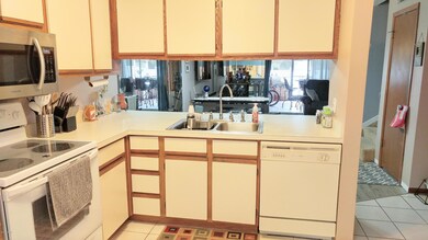 0920161525a_HDR