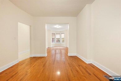 108 N 13th St, Newark, NJ 07107 - photo 7