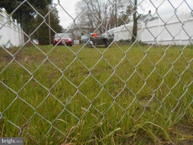 12 Hanover St, Pemberton, NJ 08068 - photo 2