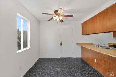 19 Parrott St, Vallejo, CA 94590 - photo 6