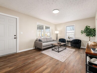 05_1353 E 15th Ave