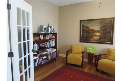 Studio/Study/Office.