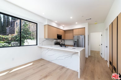 4615 St Charles Place unit 1/4, Los Angeles, CA 90019 - photo 2