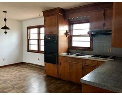 7 Colonial Dr, Lawrence, MA 01843 - photo 5