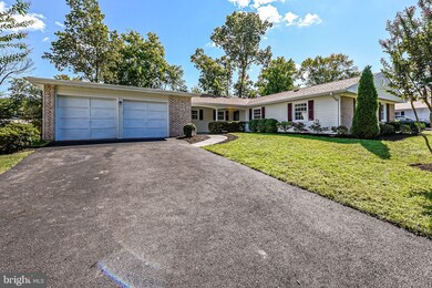 13150 Madonna Ln, Fairfax, VA 22033 - photo 4