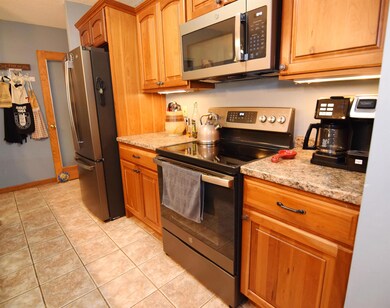 166 Forest Ridge Dr unit 2, Lincoln, NH 03251 - photo 5