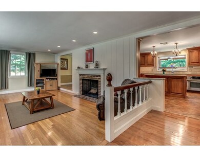 16 Apple Hill Ln, Lynnfield, MA 01940 - photo 4