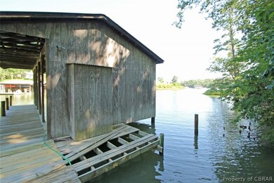 Pier & Boathouse