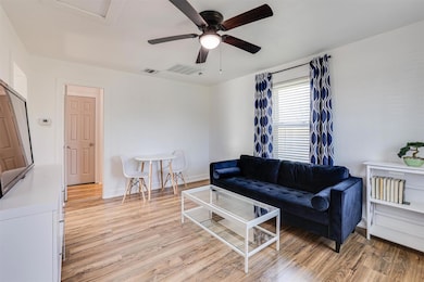 320 S Bowie Dr, Weatherford, TX 76086 - photo 7