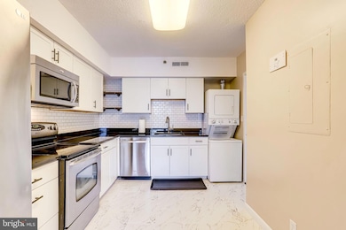 Skyline Square North and South unit 1207N, Baileys Crossroads, VA 22041 - photo 2