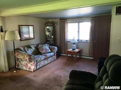 3424 Locust Ln, Eau Claire, WI 54703 - photo 4