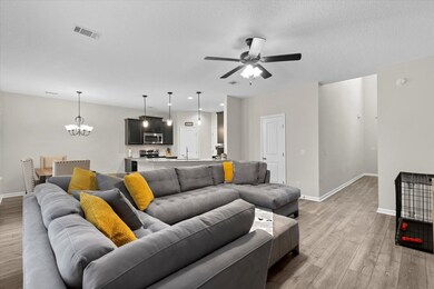 38 Trask Cir, Hinesville, GA 31313 - photo 6