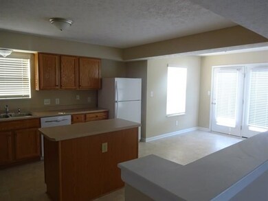 12294 Titans Dr, Fishers, IN 46037 - photo 4