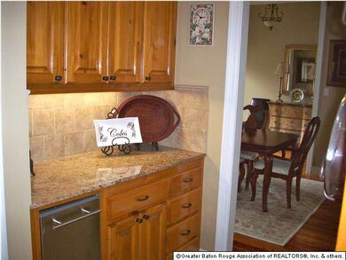Butler's Pantry with slab granite