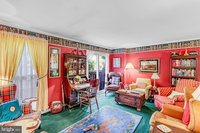 7228 Evanston Rd, Springfield, VA 22150 - photo 2