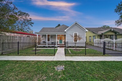 405 Tabor St, Houston, TX 77009 - photo 2