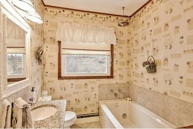 31 Locust St, Burlington, MA 01803 - photo 4