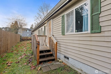 14306 Greenbelt Dr E, Bonney Lake, WA 98391 - photo 2