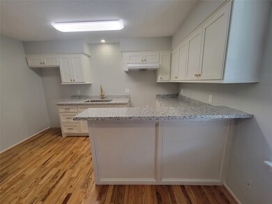 845 Beverly St unit 9, Houston, TX 77007 - photo 3