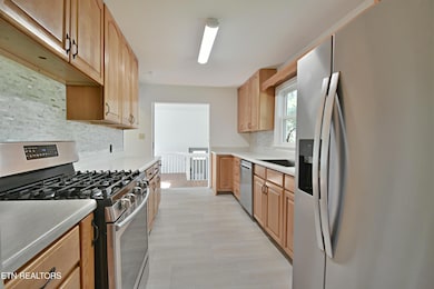 8405 S Northshore