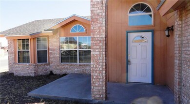 14360 Bryce Dr, Horizon City, TX 79928 - photo 3