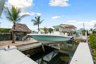 10,000 pound boat lift