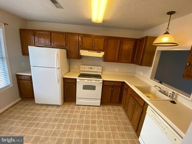 11185 Kensington Place, Fredericksburg, VA 22407 - photo 4