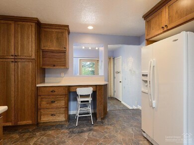 20904 Desert Woods Dr, Bend, OR 97702 - photo 6