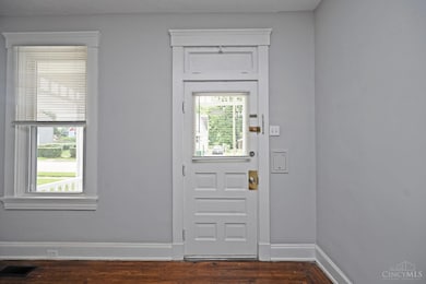 6116 Conover St, Cincinnati, OH 45227 - photo 4