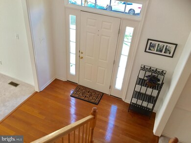 11325 Bishops Gate Ln, Laurel, MD 20723 - photo 3