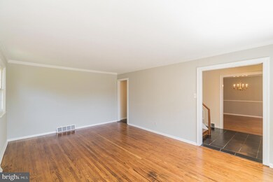 2043 Wisteria Ln, Lafayette Hill, PA 19444 - photo 6