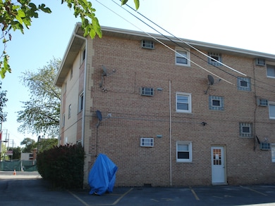 8751 W 79th St unit 1, Justice, IL 60458 - photo 7