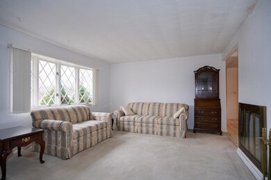 114 Fenwick St, Framingham, MA 01701 - photo 4