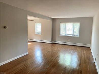 Large Living room - open and bright