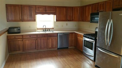 13899 Charleswood Ct, Fishers, IN 46038 - photo 5