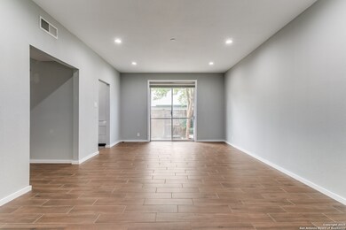 3678 Hidden Dr unit 604, San Antonio, TX 78217 - photo 7