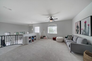 427 E Julian Dr-20