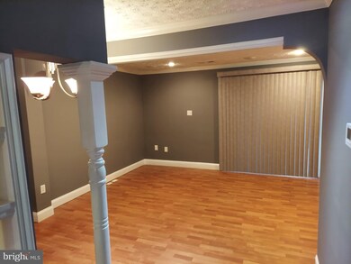 12520 Spring Harbor Place, Germantown, MD 20874 - photo 3