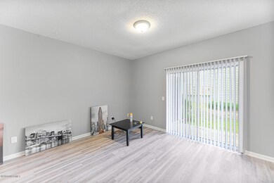 4220 Wilshire 102C-3