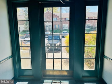 8312 Kingsgate Rd unit 534 J, Springfield, VA 22152 - photo 5