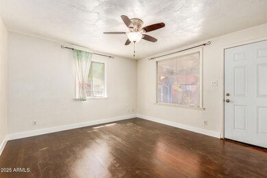 2237 N 8th St unit Back, Phoenix, AZ 85006 - photo 2