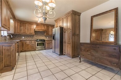 6005 N Meridian Place, Oklahoma City, OK 73122 - photo 4