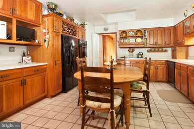 3429 Farm Hill Dr, Falls Church, VA 22044 - photo 7